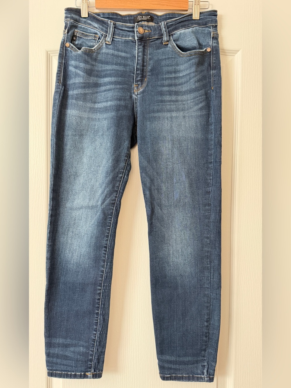 Judy Blue Los Angeles Women’s Relaxed Fit Jeans Medium Wash Stretch Size 11/30
